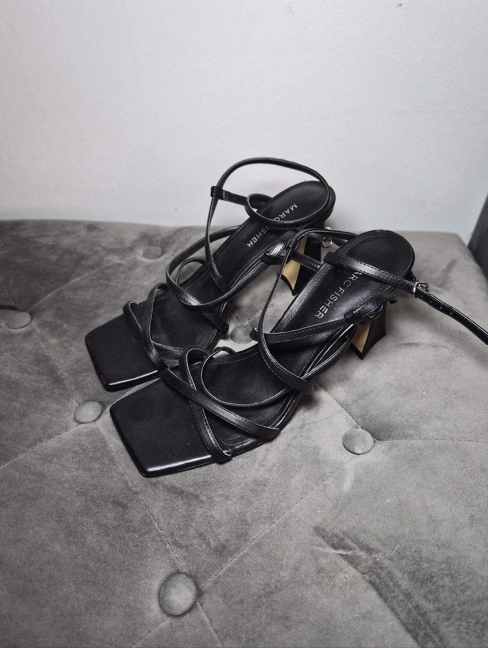 Marc Fisher Black Strappy Square-Toe Block Sandals 8M